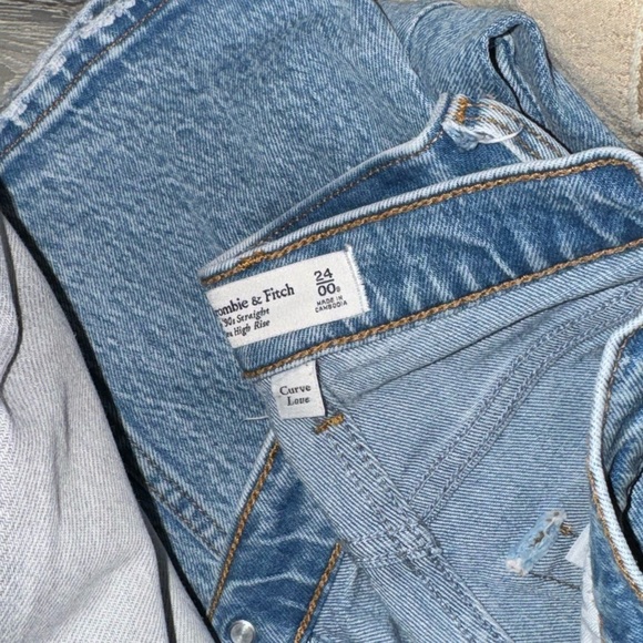 Abercrombie & Fitch curve love ultra high rise 90’s straight jean - Picture 6 of 6